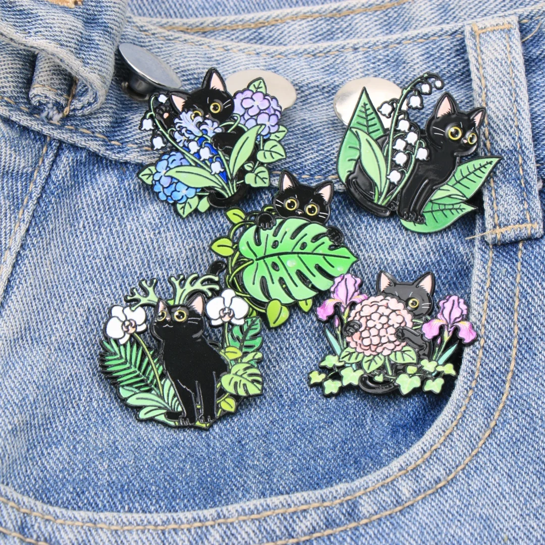 Cartoon Black Cat with Flowers Enamel Lapel Pins, Cute Plant Kitty Brooch Badges for Backpack Clothing DIY Decor Accessories