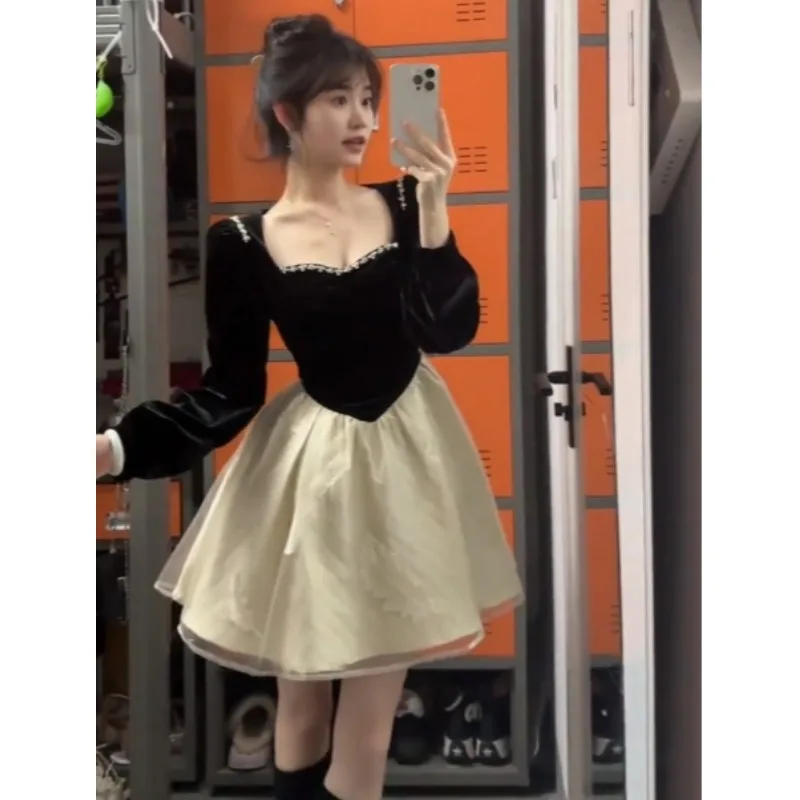 Hepburn Style Elegant Fashion High Waist Long Sleeves Women's Dress Spring Summer Sweet Velvet Stitching Pleated A-line Dress