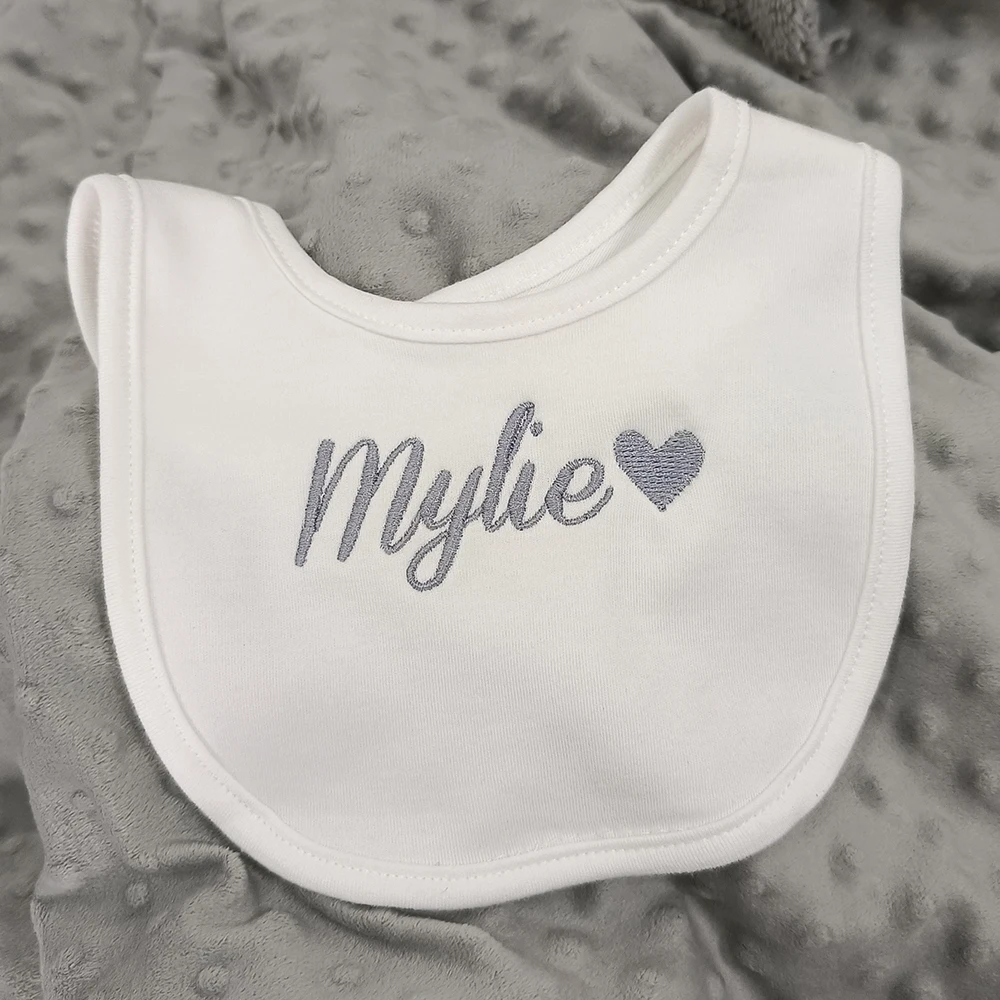 Name Personalised Baby bib 100% cotton White Newborn Baby Saliva Funny Birthday Gift For Baby Boys and Girls shower gift