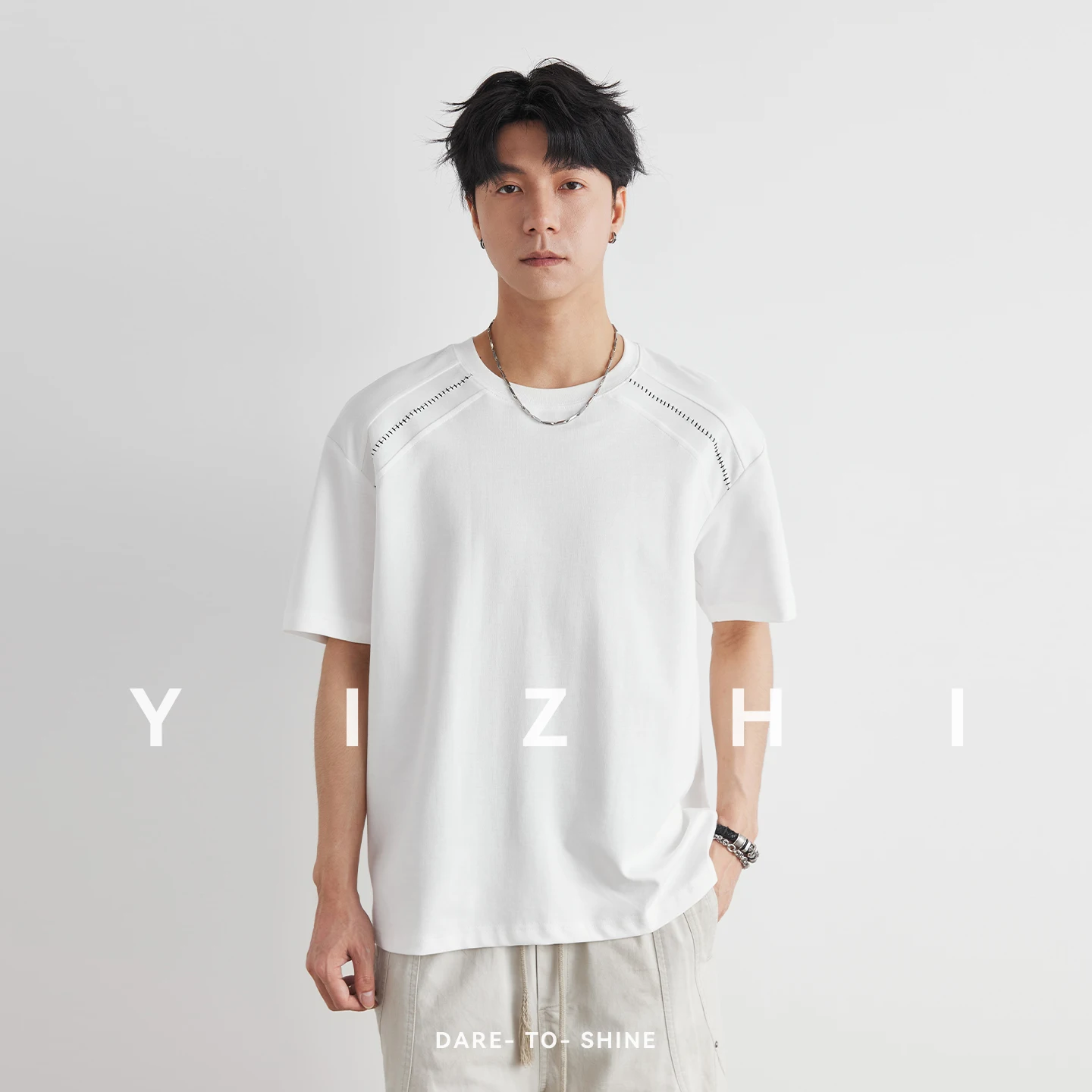 Men's Contrast Stitch Shoulder Decor T-Shirt Summer Loose Crew Neck Skin-Friendly Breathable Versatile Trendy Short Sleeve Tops