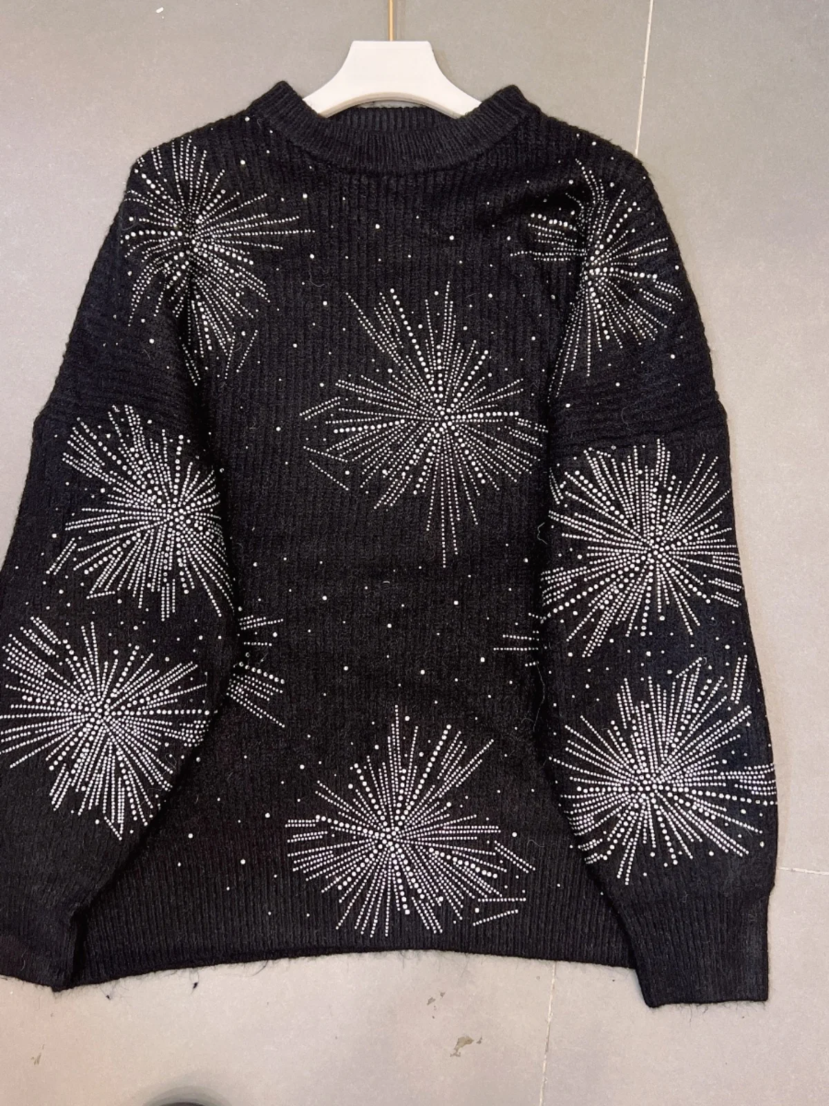 

Женский свитер Bla Loose, тяжелая вязка, с декором из стразов, осенне-зимний, новый, модный, универсальный, вязаный, длинный...