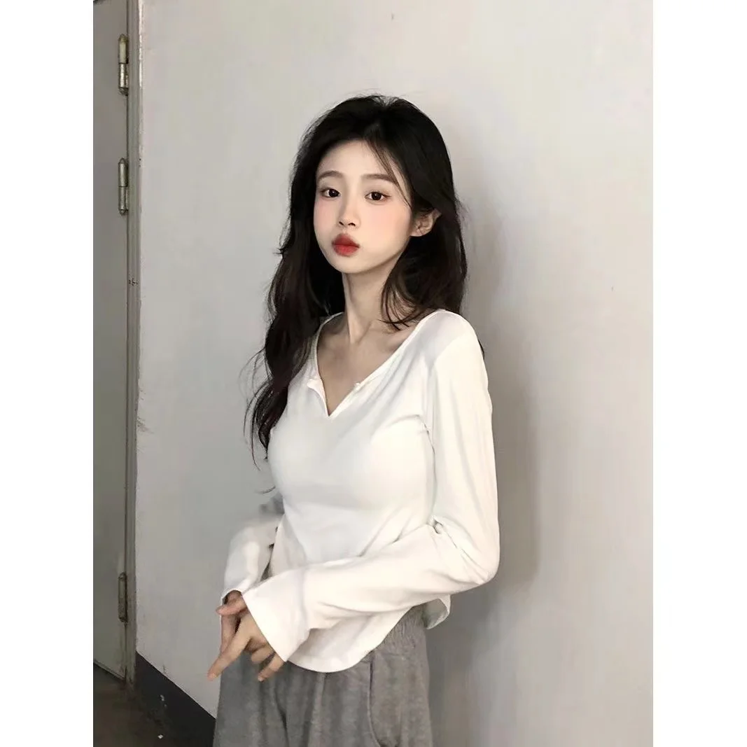 Nice Women's Pure Sexy V-neck Long Sleeved T-shirt For Women's Summer Korean Version 2022 New White Slim Look Underneath Blouse