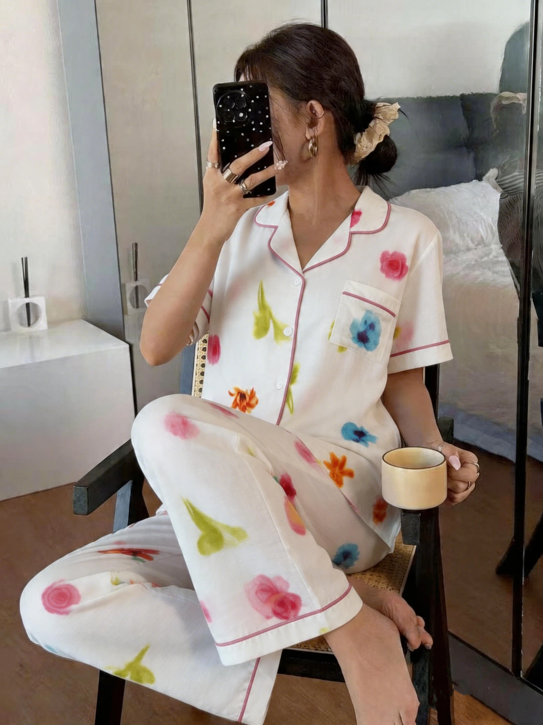 

Women's Floral Print Pajamas Set Watercolor Flower Short Sleeve Button Down Shirt & Long Pants 2 Piece Sleepwear