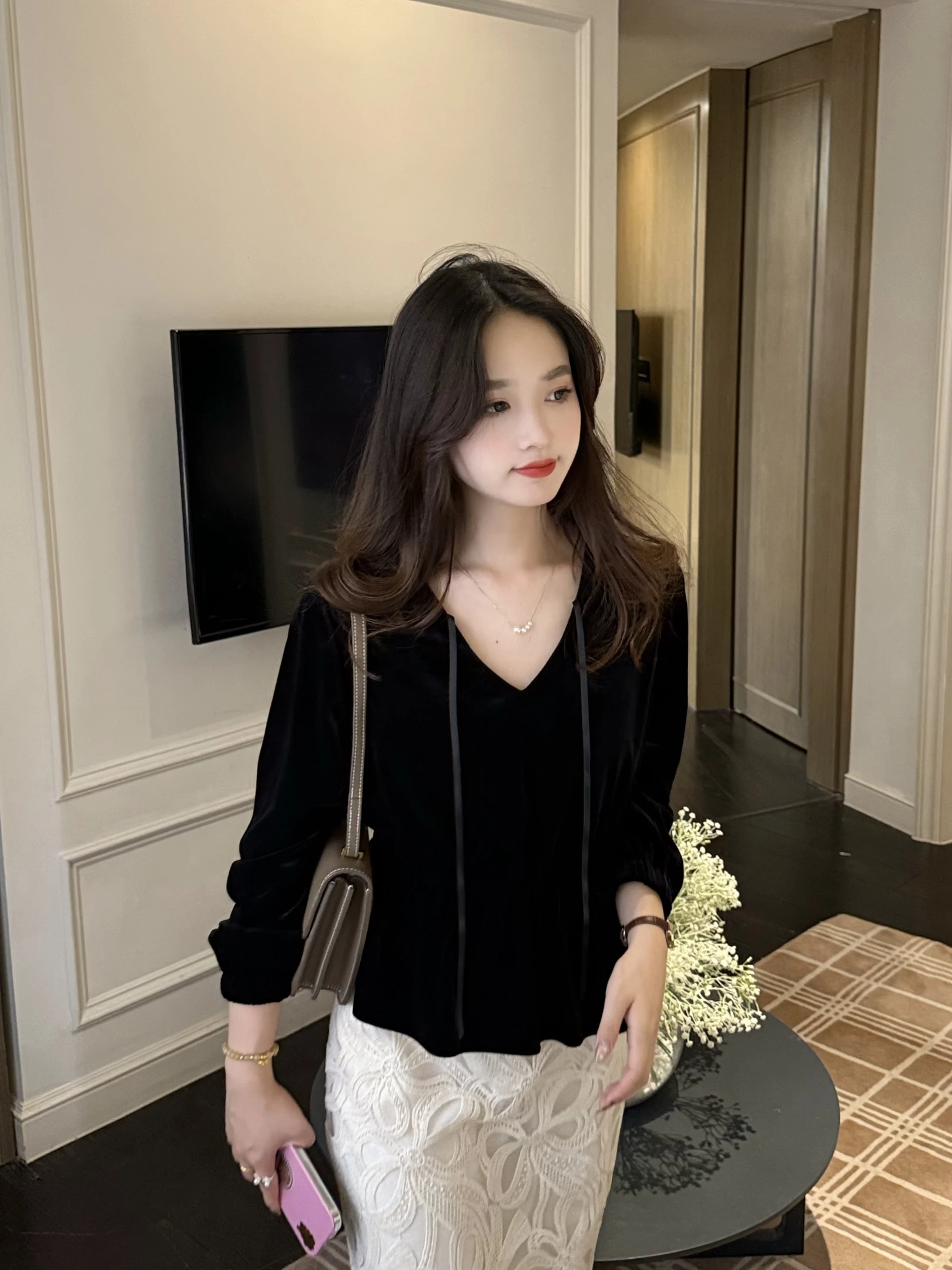 

Audrey Retro High Densi Velvet Tie Waist Commute irt V Ne Long Sve Women's Busin Casual Faion Polyester Blend