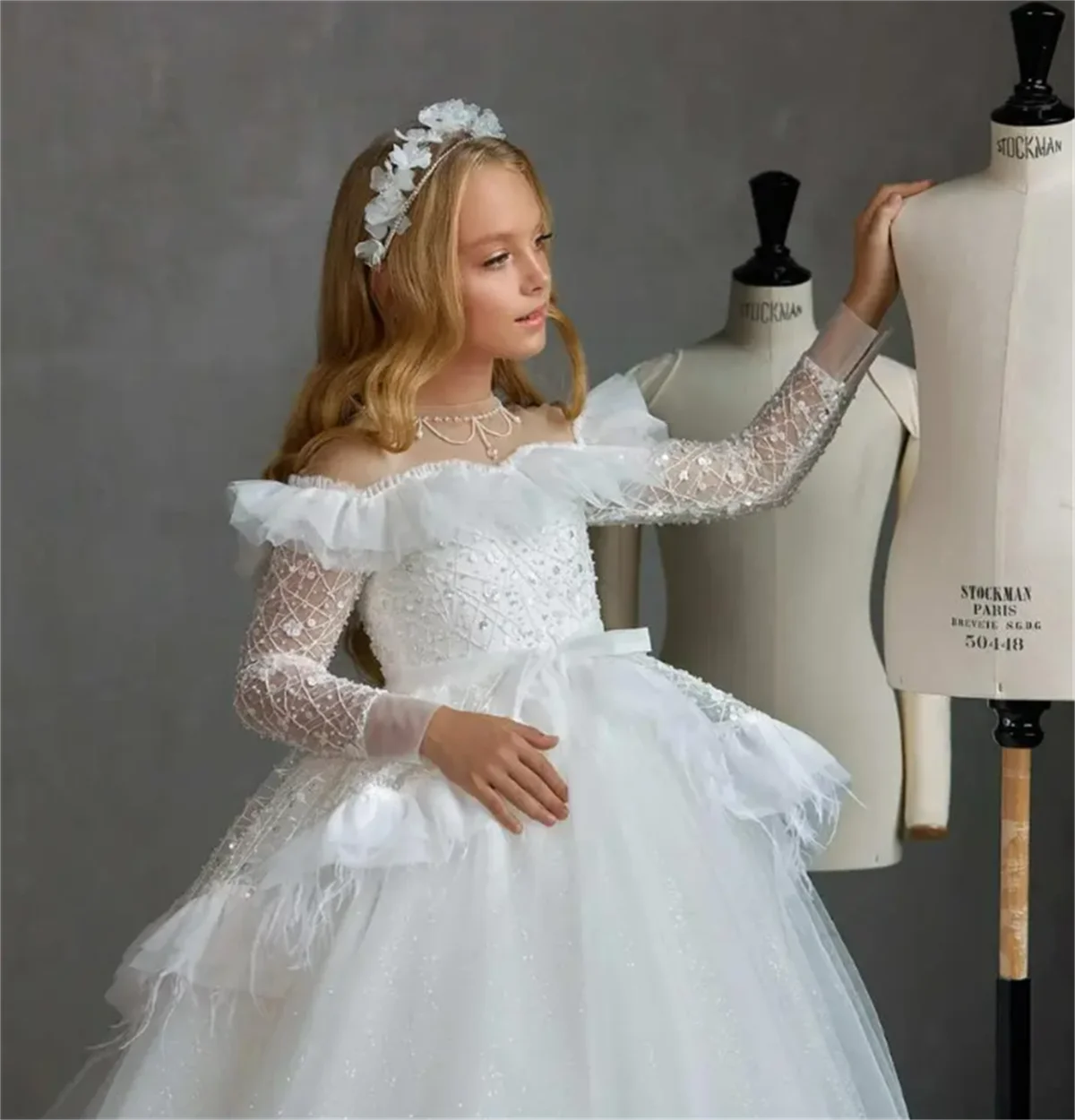 

Flower Girl Dress White Fluffy Tulle Applique Frilly Sparkle Wedding Elegant Flower Child's Eucharistic Birthday Party Dress