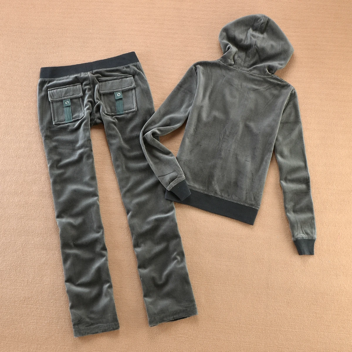 Velvet Tracksuit Solid Color Hooded Women Suit Velvet Sports Suit 2pc Thickened Solid Color Hooded Top + Casual Trousers