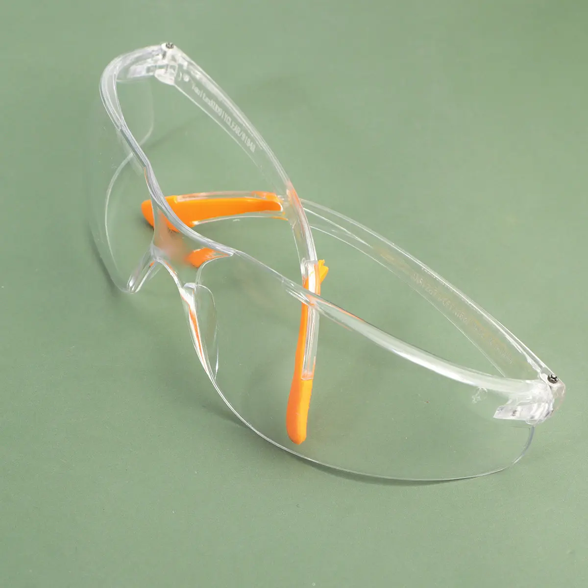 

4Pcs Professional Eye Protective Glasses Ergonomic Fit Lightweight Comfortable Anti-Fog Impact Resistant Safety Goggles for Work