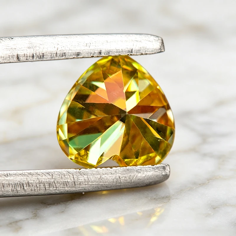 Moissanit-Stein Herzschliff Goldgelber Edelstein für Fortgeschrittene Schmuckherstellung, Besteht Diamanttester mit Zertifikat – Detail 6