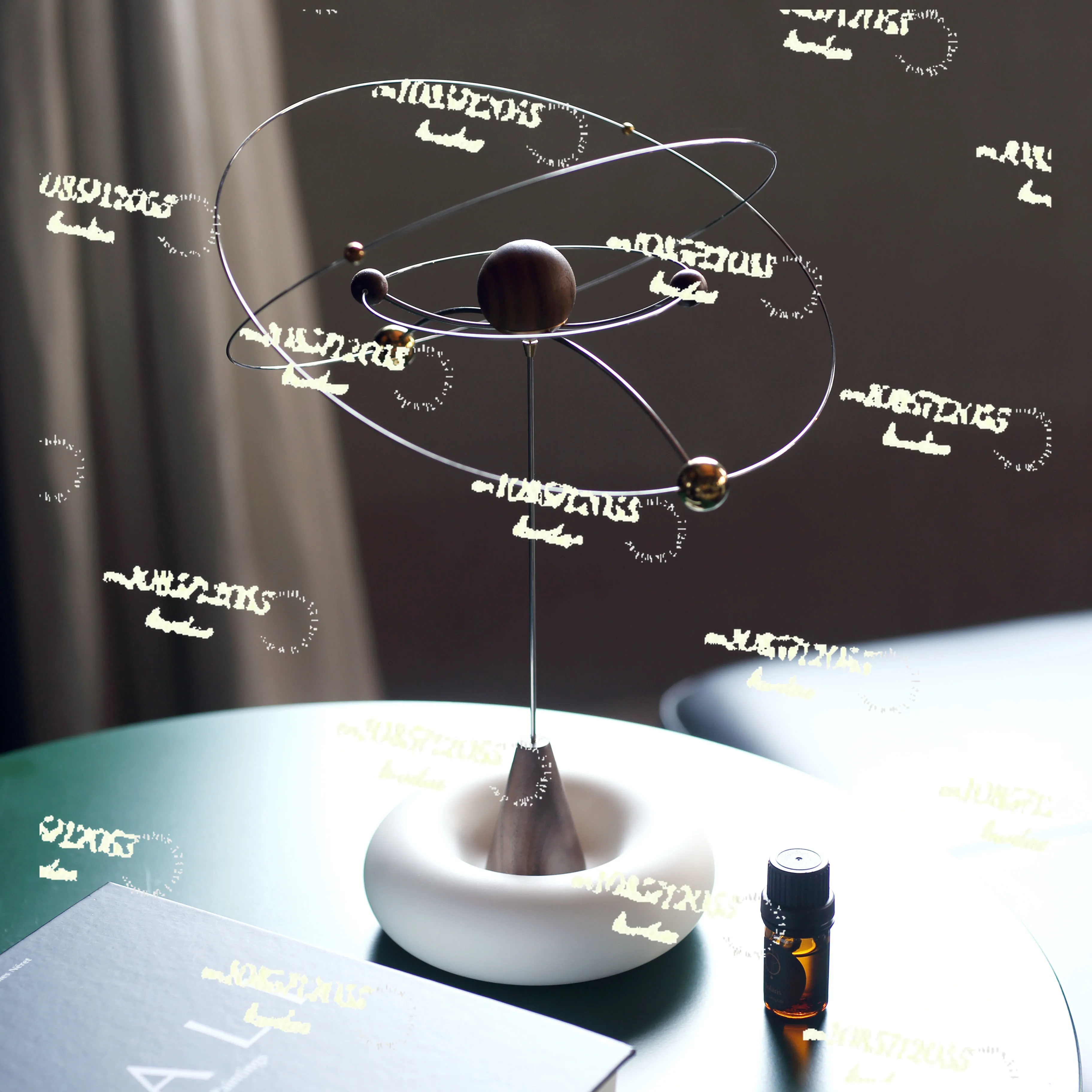 

Apply to Planet Aromatherapy Wood Floating Planet Designer Ornament Galaxy Balance Diffuser