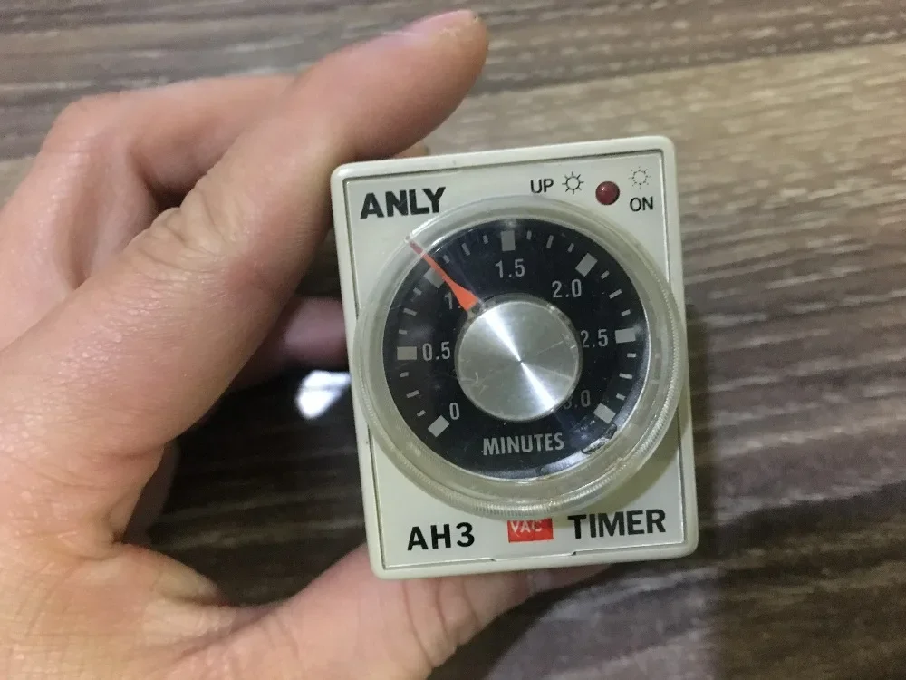 

Для AH3-2 Тайвань оригинальное реле ANLY AH3-2 220 В
