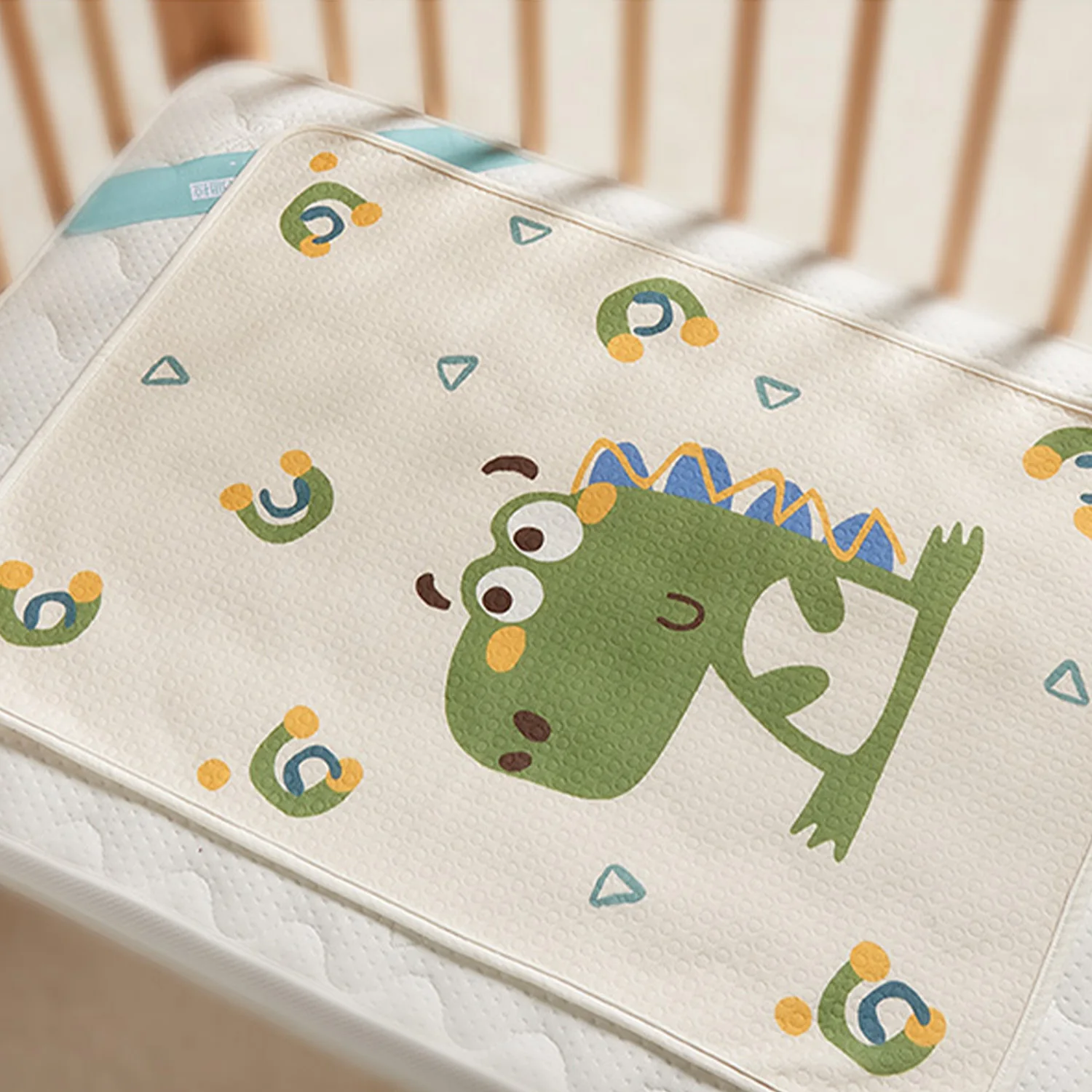 Morbido e traspirante Pannolino per bambini Antibatterico con motivi adorabili Lenzuolo per culla 80x100 cm - Planet Bunny