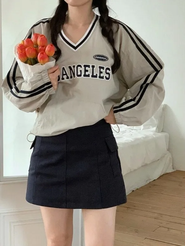 Three-Color American Casual Embroidered Letter Long-Sleeve Sweatshirt Drawstring Design Comfortable Streetwear for Women