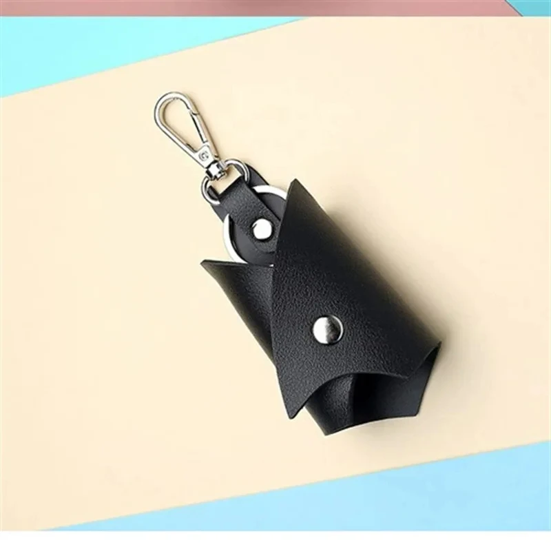 Superhero Bruce Wayne Leather Keychain Unisex Key Holder Waist Keychains Cosplay Bat Split Car Keys Fashion Keyrings Case Gift