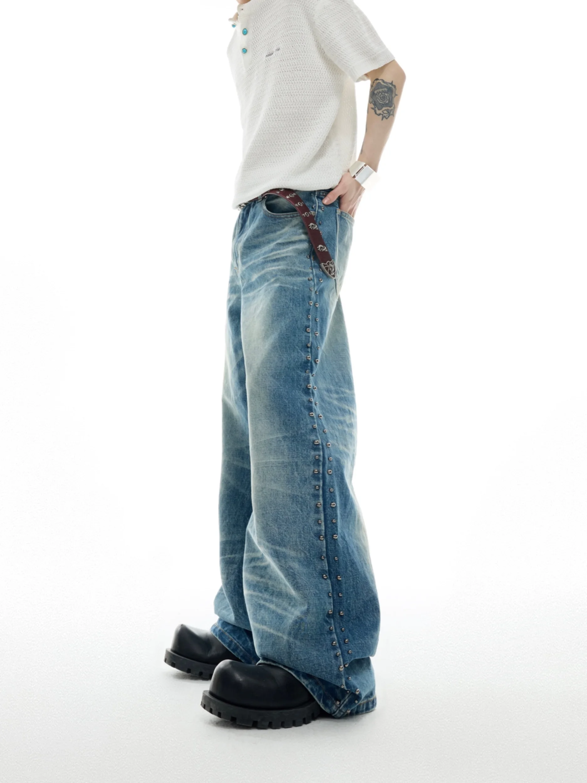 Vintage Distressed Metal Rivet Slim Fit High Waist Straight Leg Jeans Youth Popular Cotton Youth Wear Daily Loose Fit Jeans