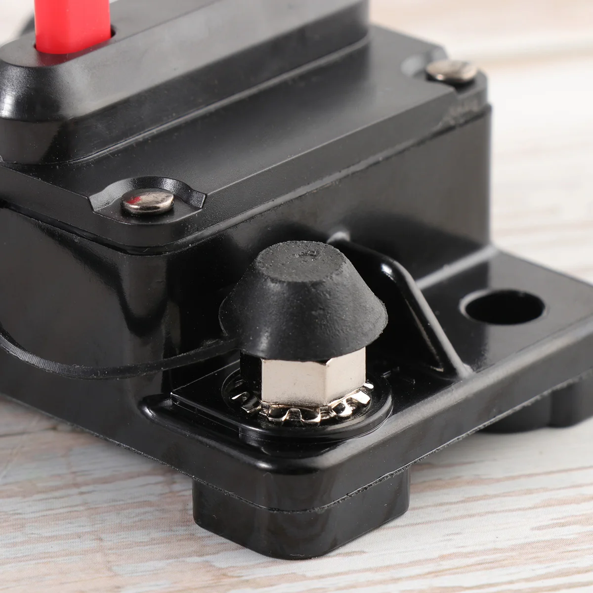 

150A Circuit Breaker Protector Manual Reset High Amp Switchable Power Supply Heavy Duty Electrical Safety Guard