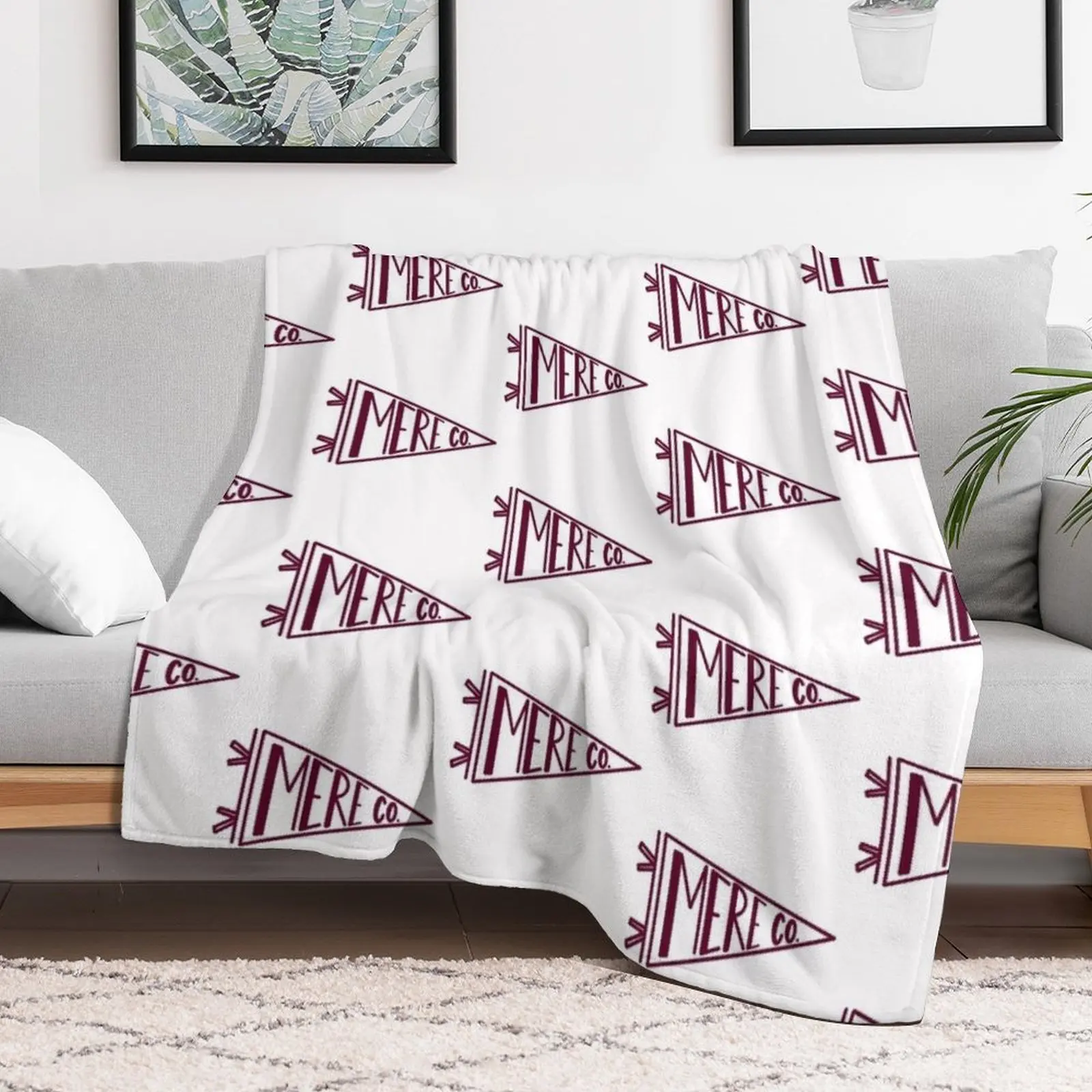 Meredith College Pennant Flag Throw Blanket For Sofa Thin decorative Soft Beds for winter Blankets