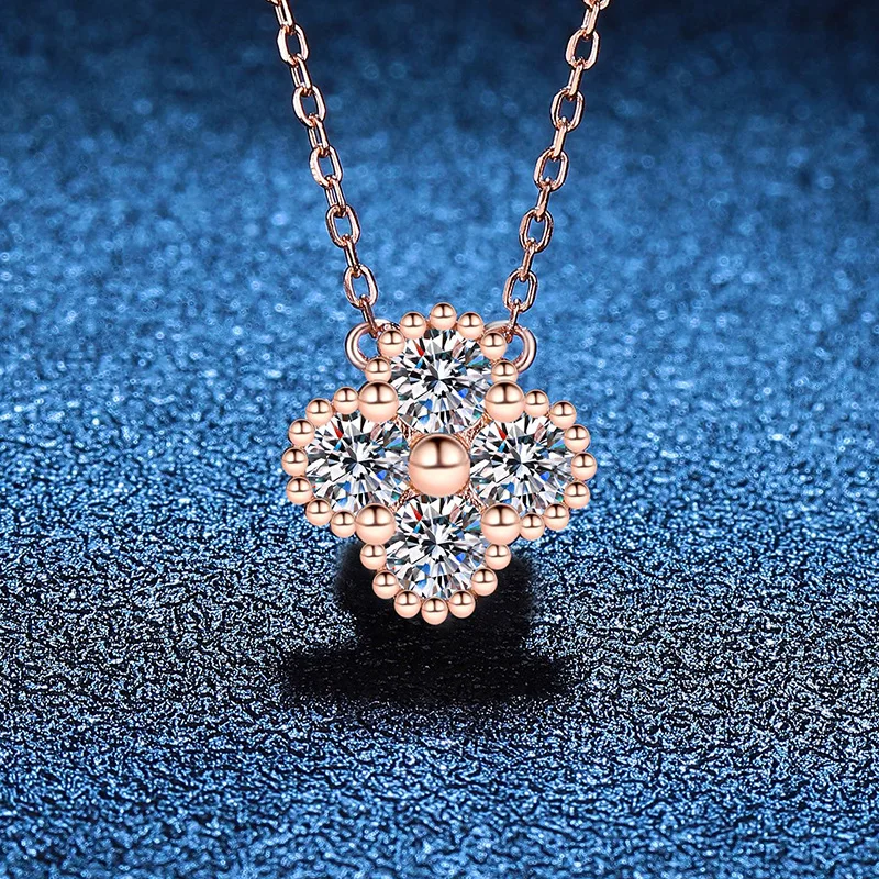 S925 Silver White Gold Plated 1.2CT D Color Moissanite Micro-Pave Four-Leaf Clover Pendant Necklace, Exquisite Jewelry.
