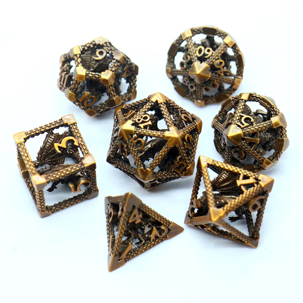 7pcs Metal Hollow 3D Dragon Polyhedral Dices per giochi di scacchi di ruolo, Kit di dadi da gioco da tavolo