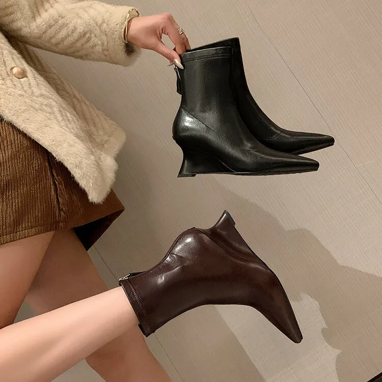 

Chic Design Black Leather Women Boots Back Zipper Wedge Autumn Short Botines Pointed Toe Office Lady Working Botas Femininos