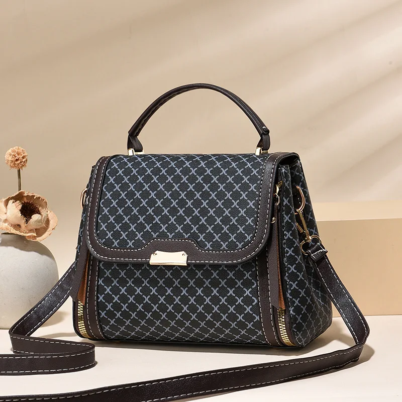 

Fashionable Classic Women's Handbag Shoulder Bag Crossbody Bag Stylish Trendy Women's Bag Medium Hardness Zipper Closure