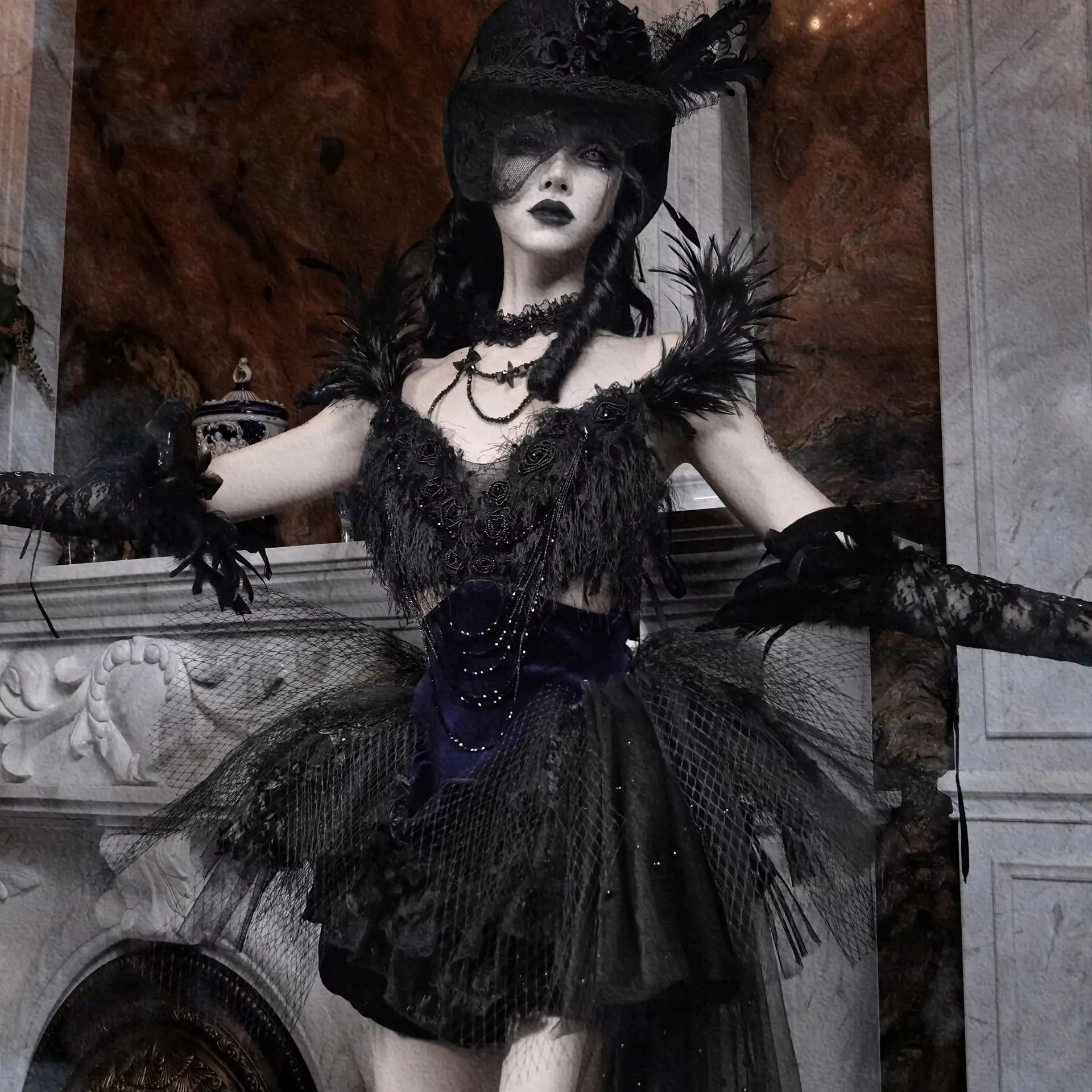 Blood Supply gothique luxe diamants brillants plumes noires Patch balayage queue maille Robe haut Ballet Hollween asymétrique Jupe Vestido