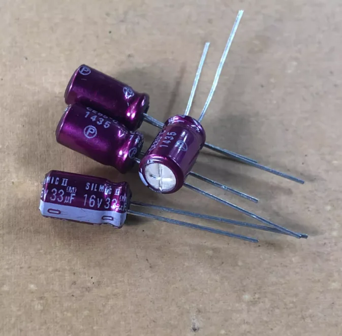 30pcs/lot Original brand new ELNA SILMICII 16v 33UF 6x11mm purple robe fever aluminum electrolytic capacitor free shipping