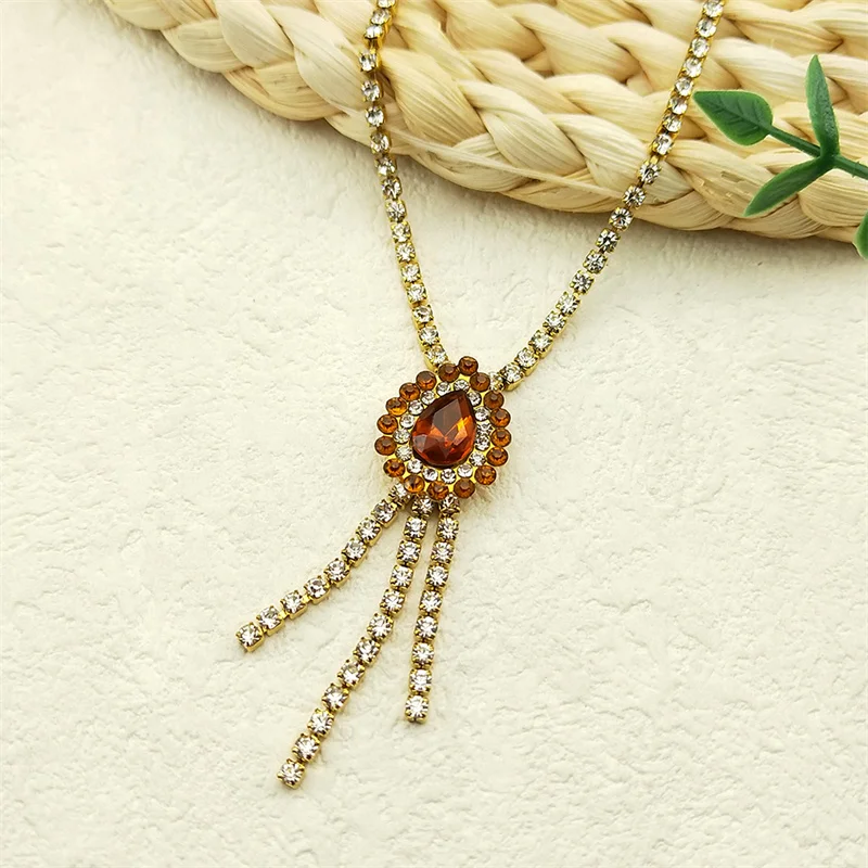 

Red Waterdrop Rhinestones Tassel Pendant Necklace For Women Stainless Steel Gold Color Y Shape Statement Choker Chain Jewelry