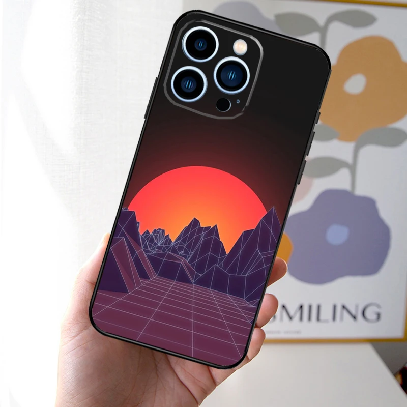 80S Vaporwave Retro Synthwave Sunset Phone Case For iPhone 16 15 14 13 12 Mini 11 Pro XS Max XR X 7 8 Plus Back Cover