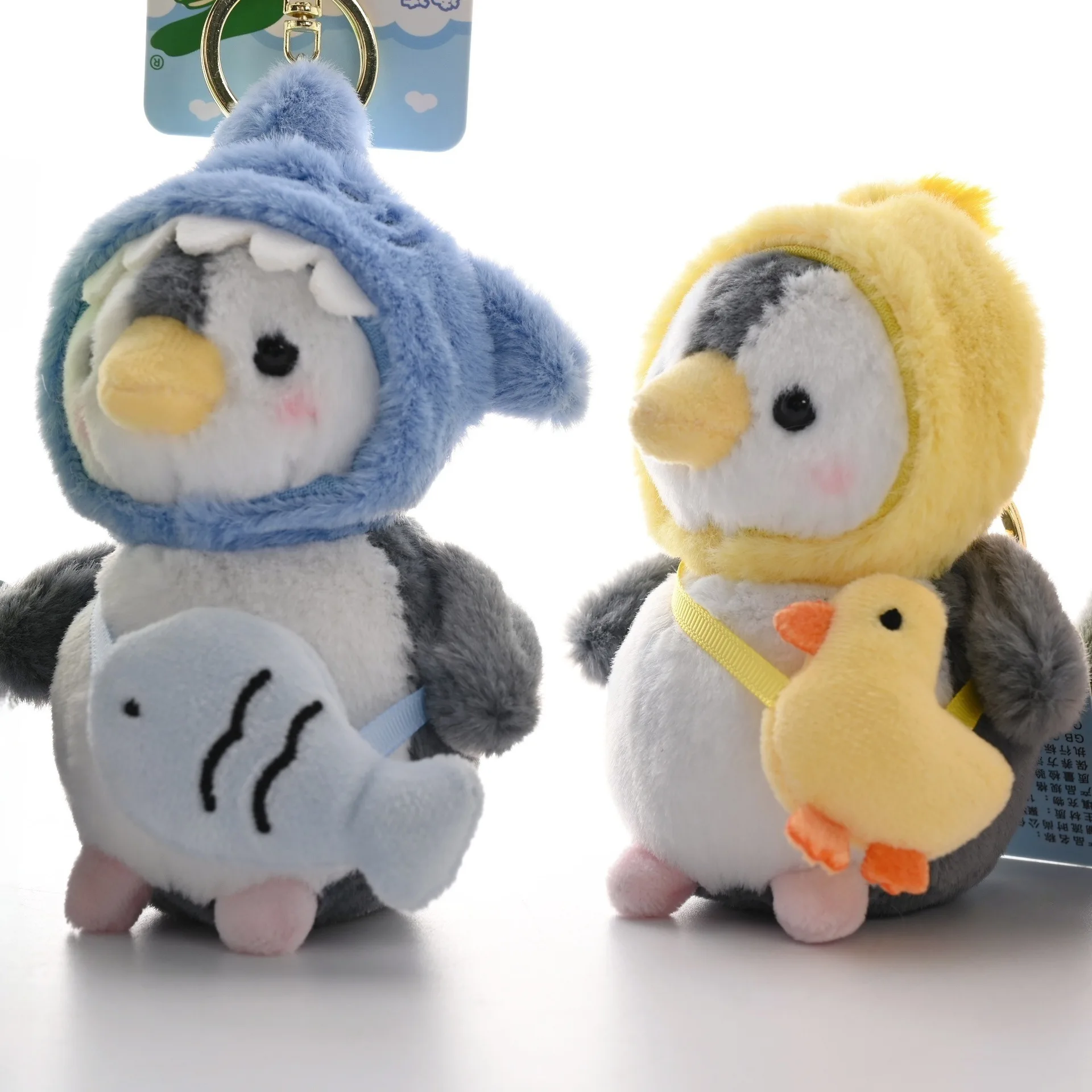 Niedlicher Pinguin-Plüsch-Schlüsselanhänger, weicher Kawaii-Cartoon-Pinguin mit Hüten, Schlüsselanhänger, Tasche, Ornamente, superweicher Plüsch-Anhänger, Paar-Geschenk – Detail 5