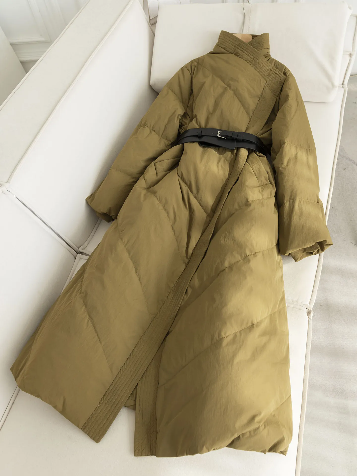 2026 European Winter Women's Down Jacket High Neck Long Fashion Down Jacket