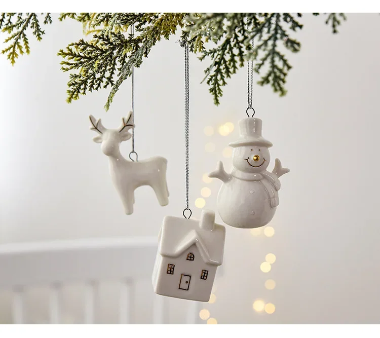 Artesanías decorativas de cerámica nórdica, Mini colgante de casa de nieve, regalo de Navidad, decoración pequeña