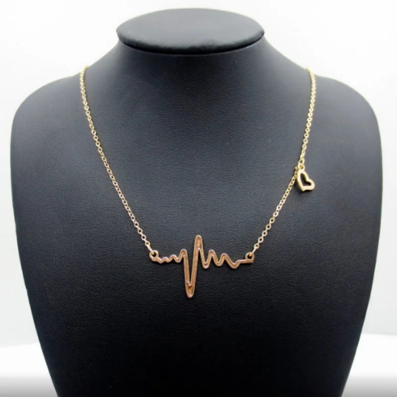 Necklace Wholesale 2025 New Fashion Jewelry Imitation Golden Ecg Heart Necklace Clavicle Choker Pendant Necklace Maxi