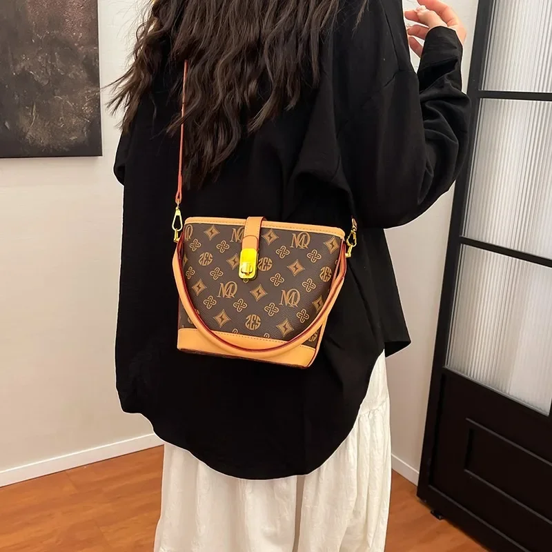 

Stylish Women's Leather Crossbody Bag Handbag Shoulder Messenger Tote For Everyday Carry