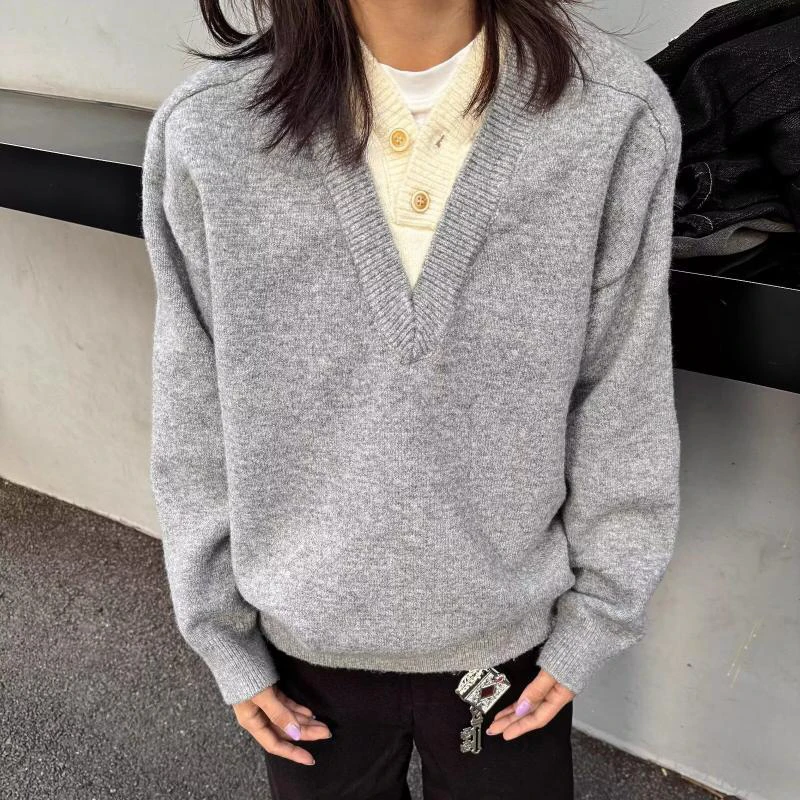 Men Fake Two Piece V-Neck Knit Sweater Autumn Lazy Style Long Sleeve Layered Pullover High Sense Couple Casual Inner Wear Tops
