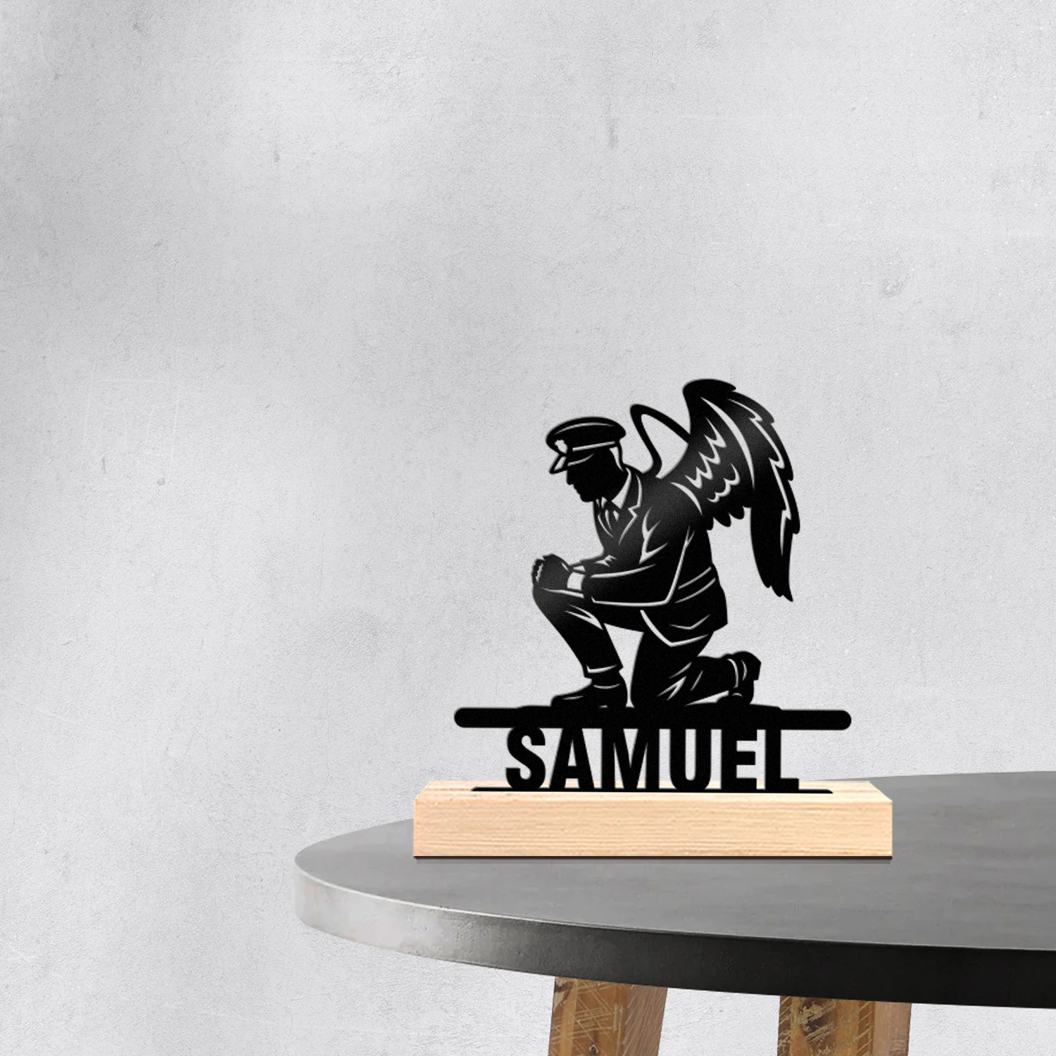 1pc Personalized Iron Desktop Ornament Customizable Content With Wooden Base Bar Decoration, Holiday Gifts