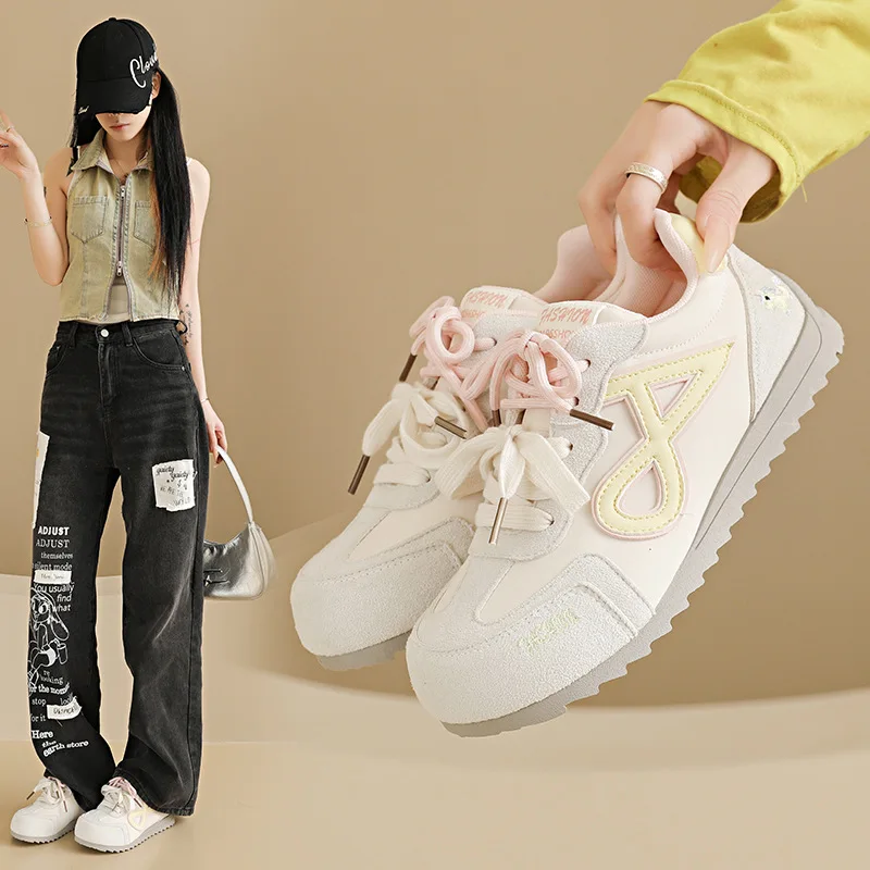 

2026 Women's Spring Casual Sports Board Shoes Versatile Street Photography Outdoor Running Shoes