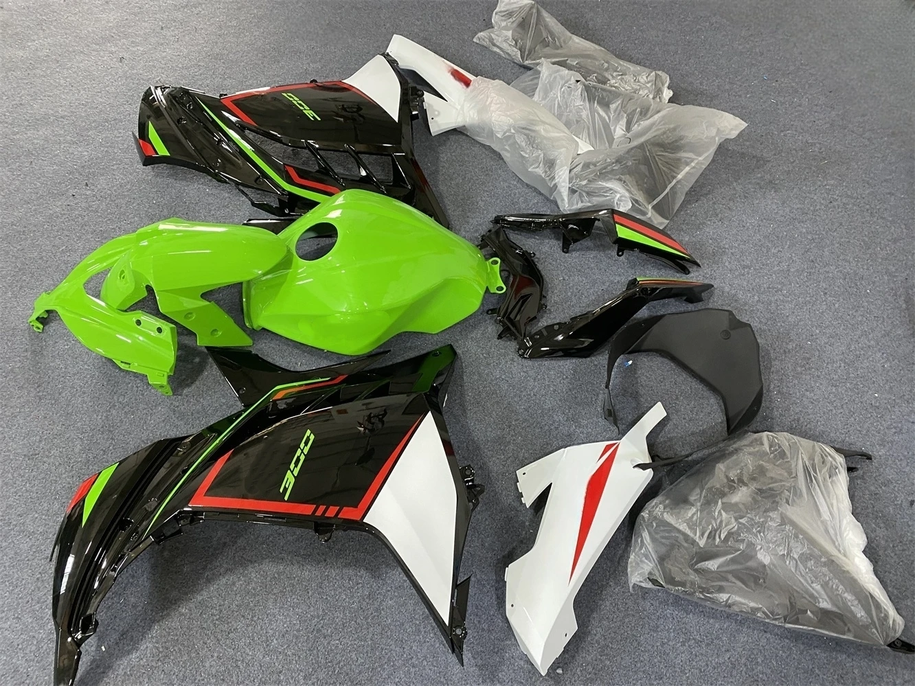 New ABS Motorcycle Fairing kits for suitable ninja 300 2013 2014 2015 2016 2017 EX300 ZX300R fairings kit set black green