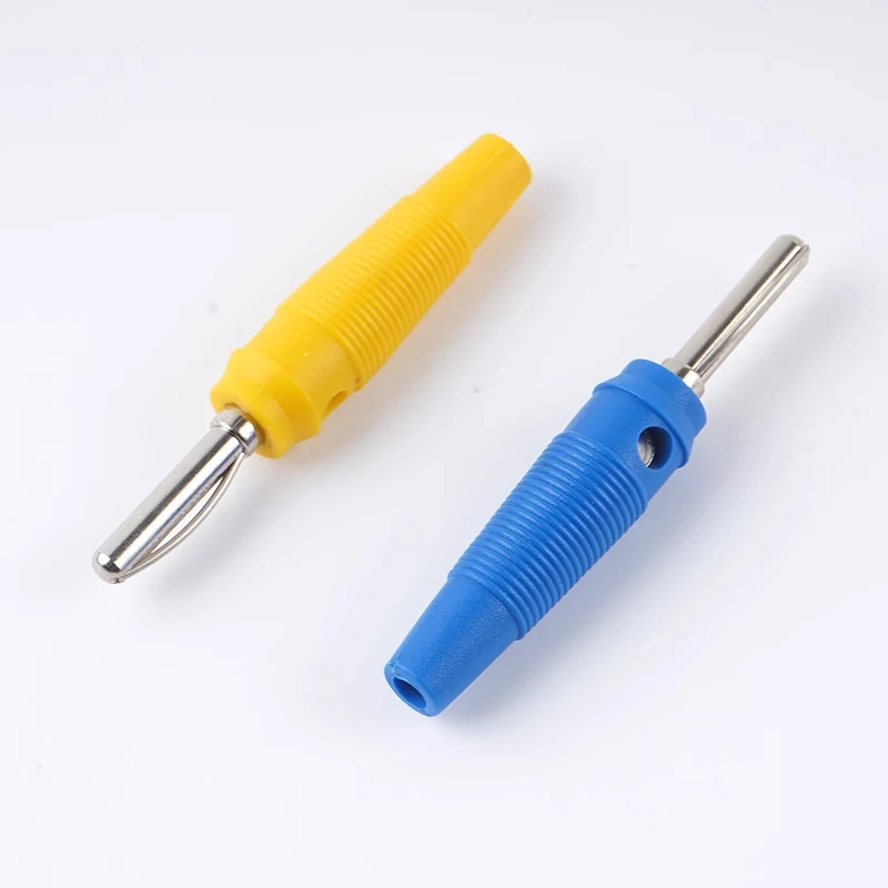 قابس الموز القابل للتكديس عالي التيار 4 مم مع وصلة لولبية وغلاف معزول