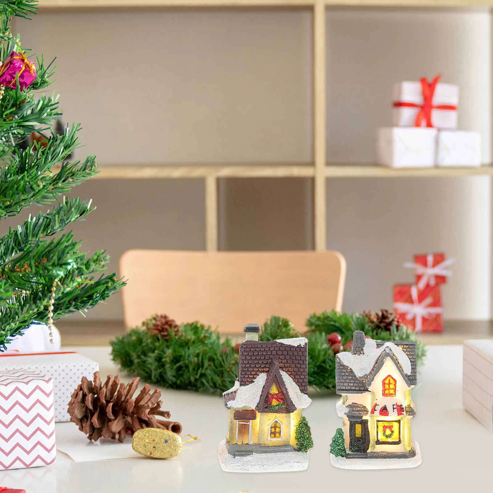 set-di-4-decorazioni-natalizie-luminose-in-resina-miniature-di-case-per-villaggio-di-natale-lanterne-festive-da-tavolo