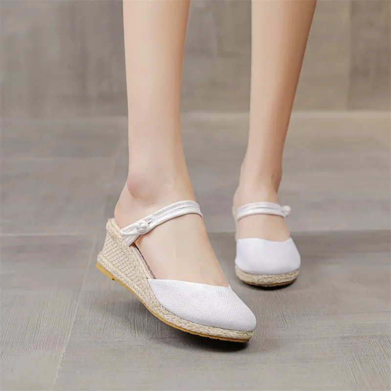 Scarpe donna pantofole Casual Pantofle su un ciabatte con zeppa ciabatte basse sandali neri morbido lusso 2024 alta estate Beige Basic