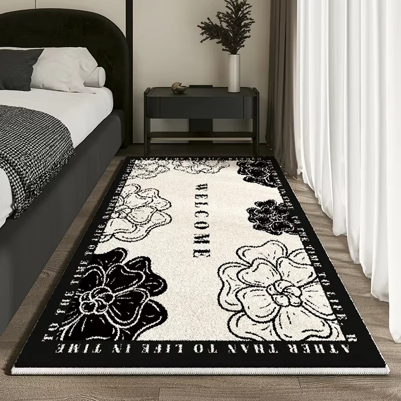 سجادة VIKAMA صغيرة على الطراز الفرنسي مع رمل رفيع للغاية لملمس فاخر وراقي في غرفة المعيشة.