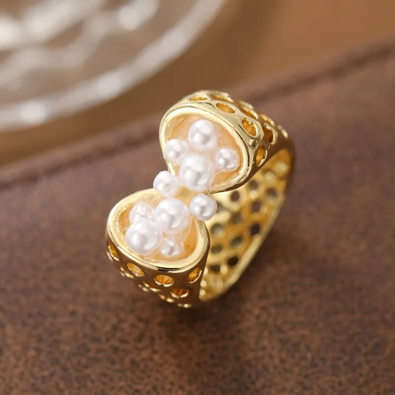 1pc Fashion Elegant Simulated Pearl Hollow Honeycomb Ring  Multi-functional Accessory Daily Commuting Casual Gathering Jewelry