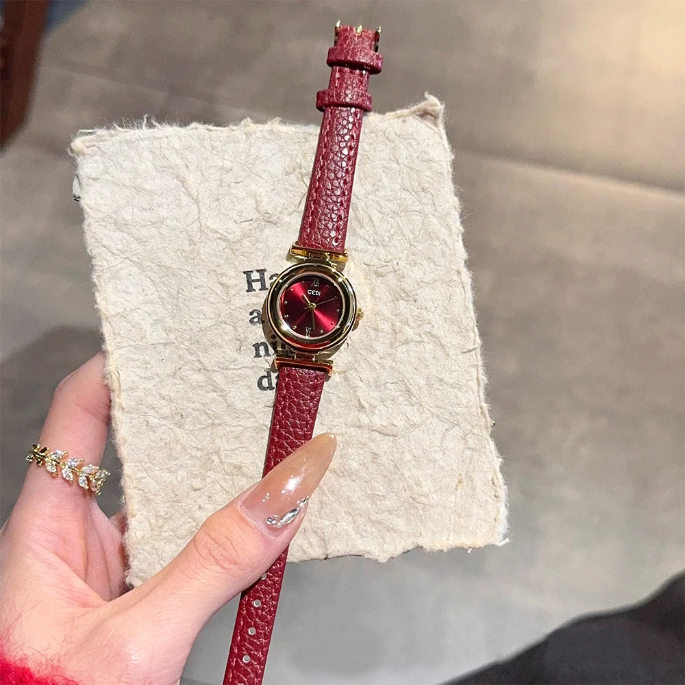 Fashion temperament minimalist luxury small disc red leather belt with quartz women's watch