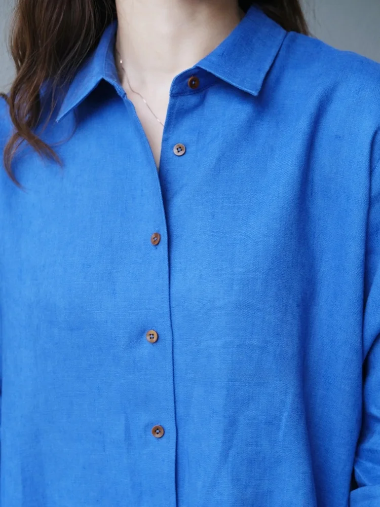 

Ярко-белая льняная свободная повседневная рубашка с длинным рукавом, весна 2025, для поездок на работу, с воротником, стандартной длины, без бренда