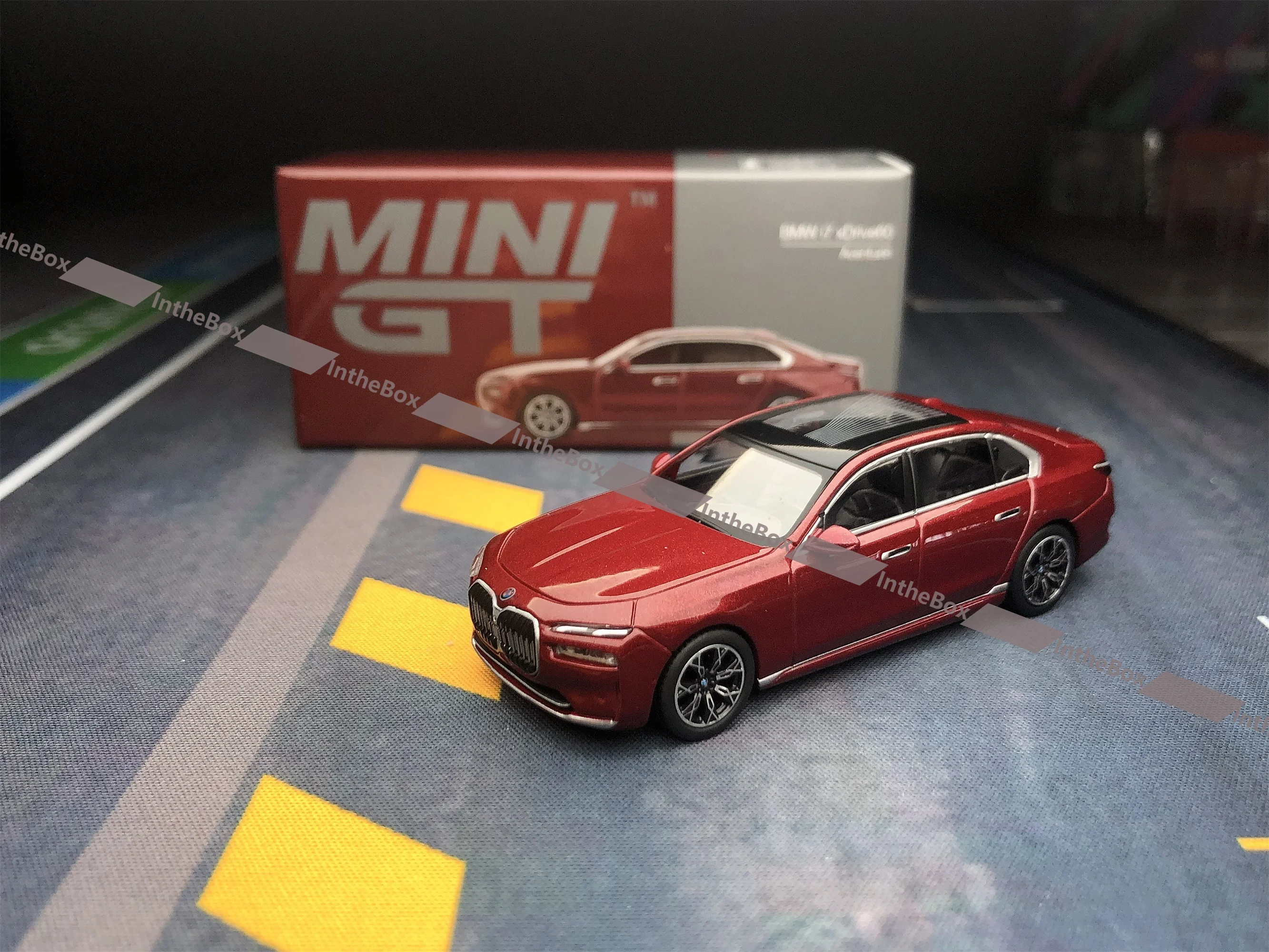 

MINI GT 952 i7 xDrive60 Aventurin 1/64 Diecast Model Car Super Car Limited Edition