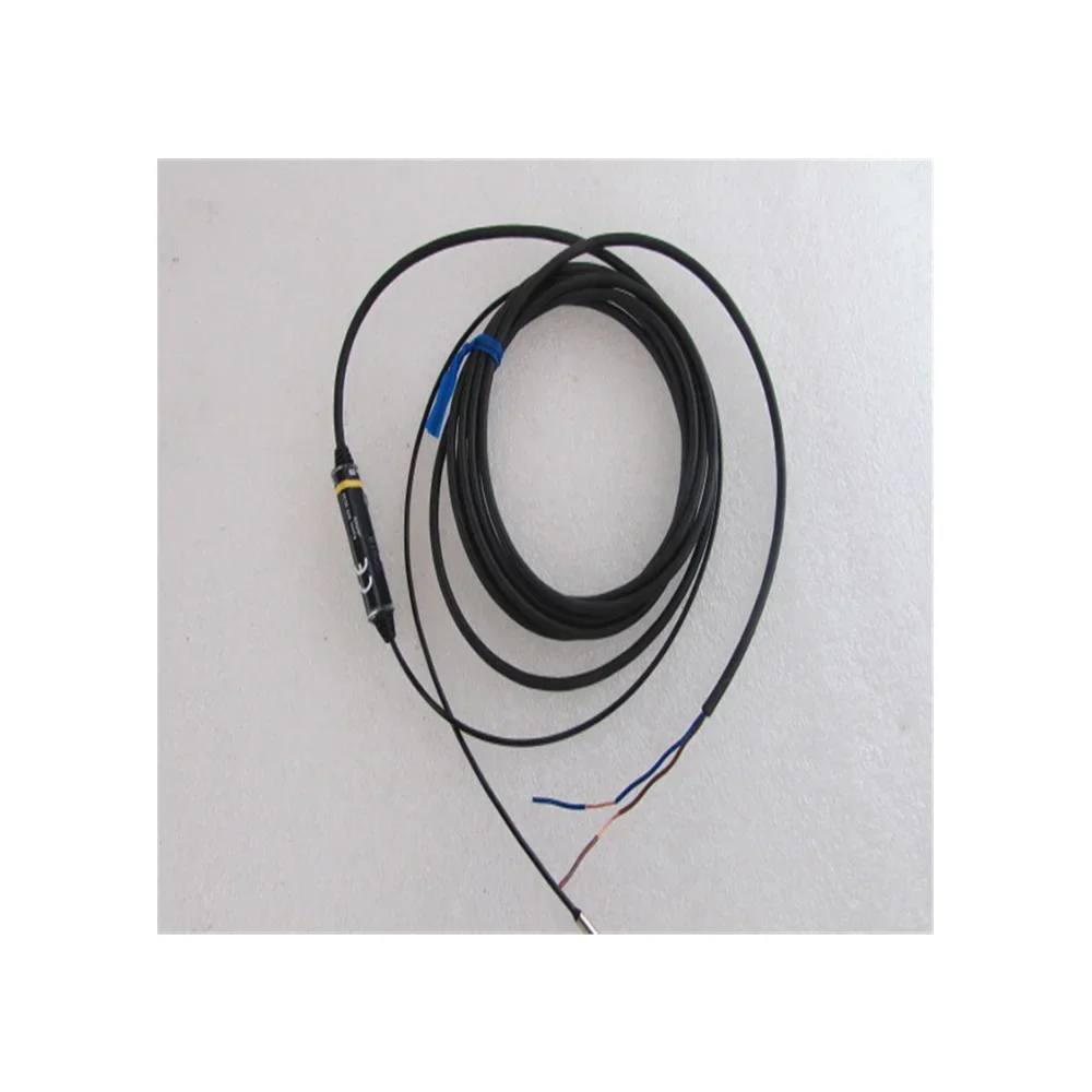 E2K-C25MF2 Fotoelektrischer Sensor Ferntyp E2K-C