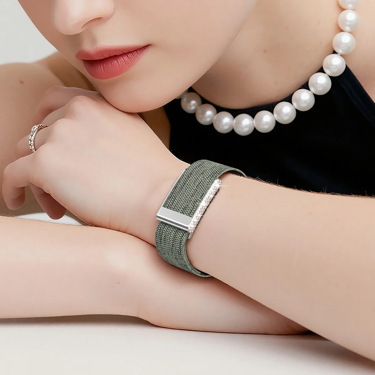 Bright Silver Diamond Studded U-shaped Frame Suitable for Whoop 5.0 Replacement Strap Elastic Band Nylon Casual Wristband