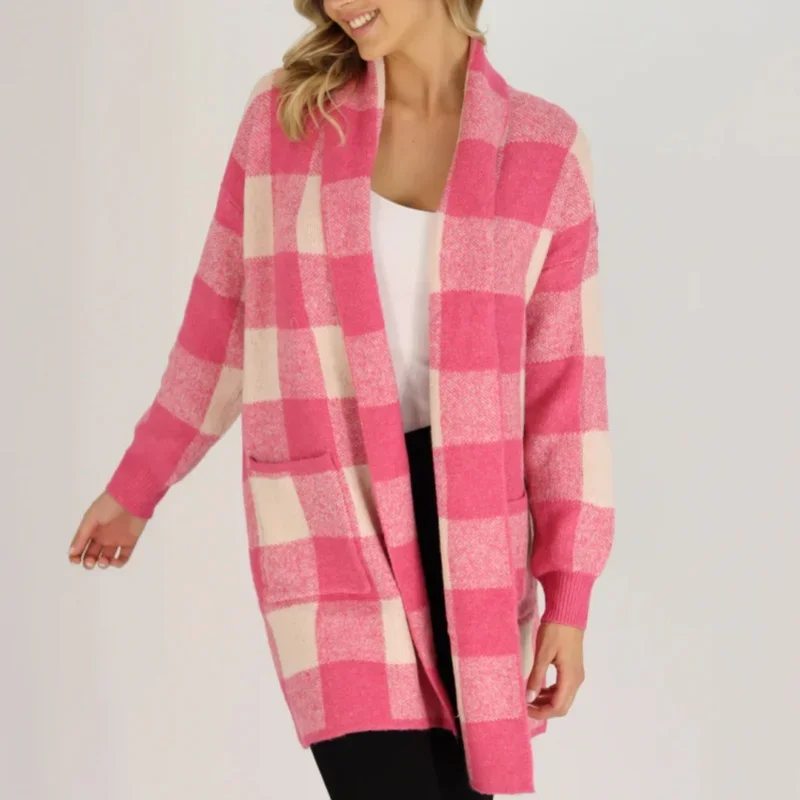 

Розово-красный клетчатый полосатый свитер большого размера, вязаный длинный карман с большими лацканами, повседневный универсальный кардиган для поездок на работу, женская одежда