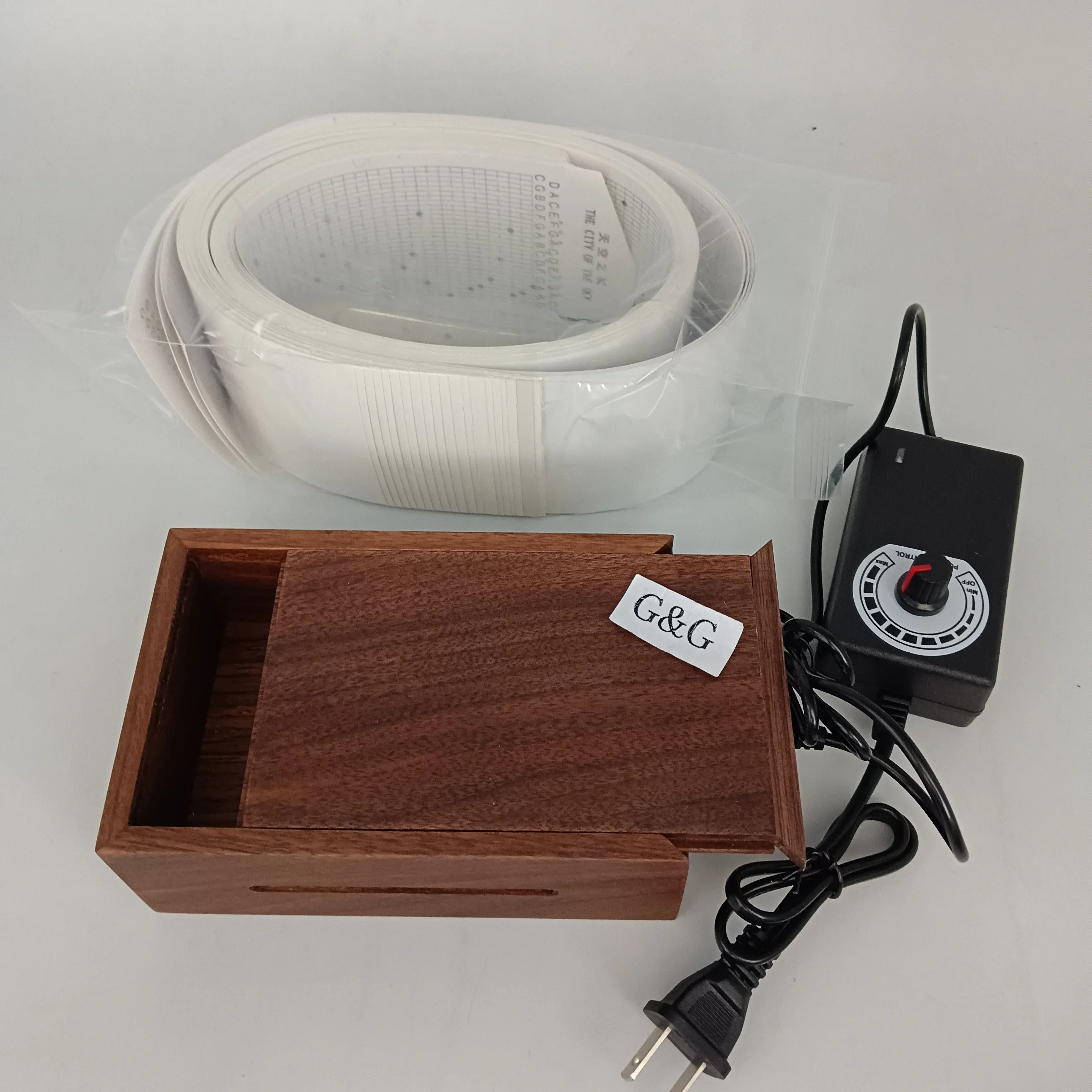 

Retro Wooden Electric Motor Music Boxes Hole Puncher Paper Tape 30 Note Music Box