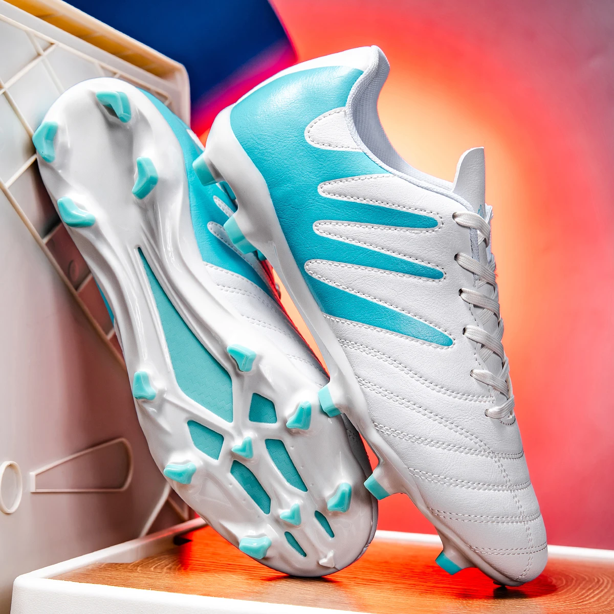 

Low-top football boots FG&TF unisex style,breathable,non-slip,wear-resistant,lightweight,comfortable,universal in all seasons